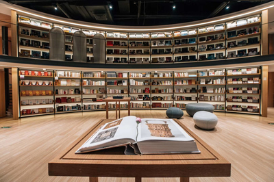 高晓松“晓岛”图书馆北京开馆 文艺空间的新地标，每日限200人需预约